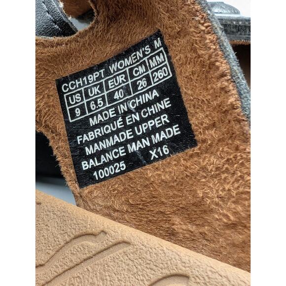 Rockport women’s sandals, brown metallic copper, size 9 M - Picture 2 of 4